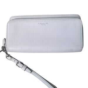 Coach White Double Zip Around Wallet